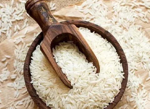 برنج طارم محلی کاملا تازه با طعم متعادل و رایحه دلپذیر